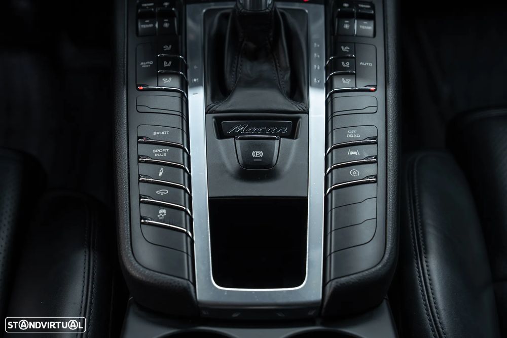 Porsche Macan S - 23