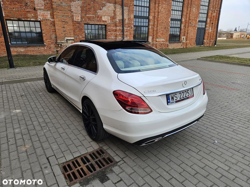 Mercedes-Benz Klasa C 300 7G-TRONIC - 7