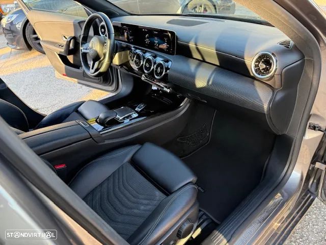 Mercedes-Benz A 180 d Style Plus Aut. - 27