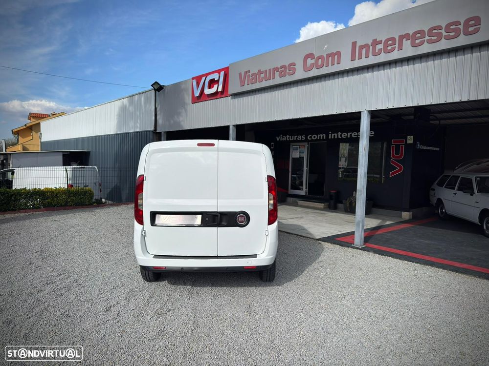 Fiat Doblo 3 lugares iva Dedútivel - 9
