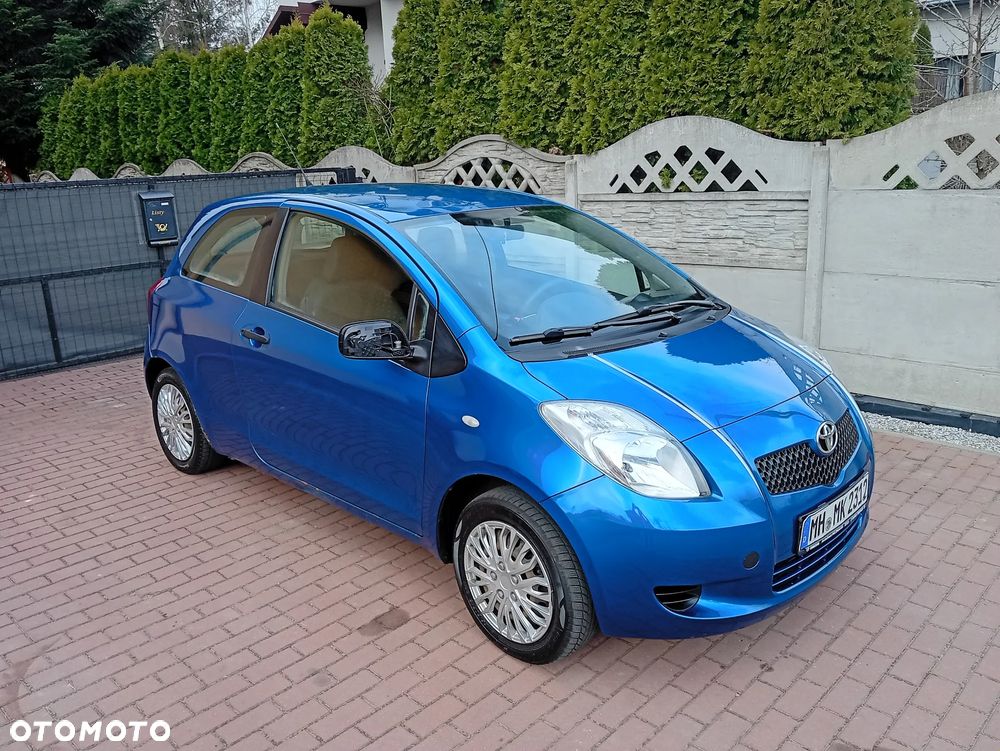 Toyota Yaris 1.0 VVT-i Sol - 1