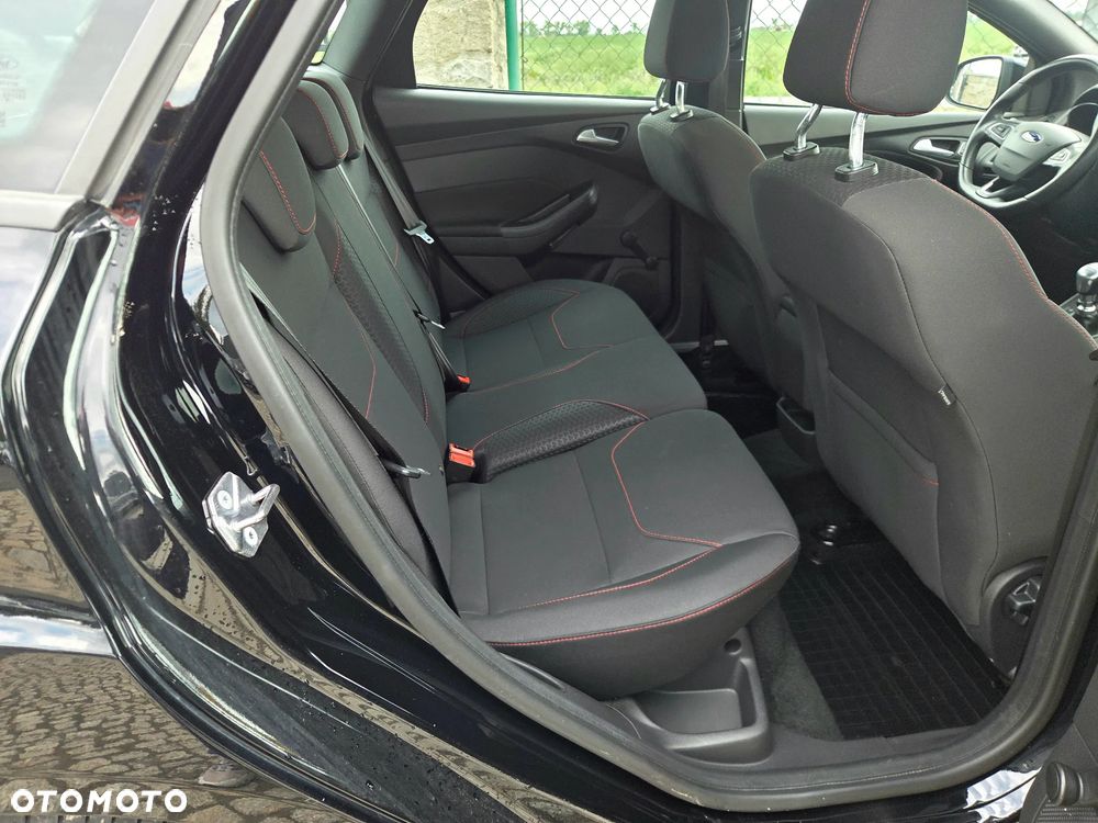 Ford Focus 1.0 EcoBoost ST-Line - 9