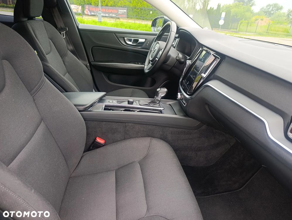 Volvo V60 D3 AWD Geartronic Momentum - 19