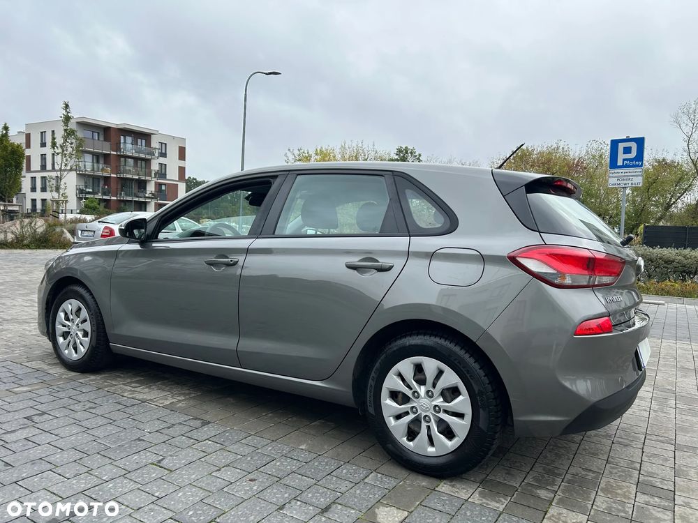 Hyundai i30 1.4 Classic + - 28