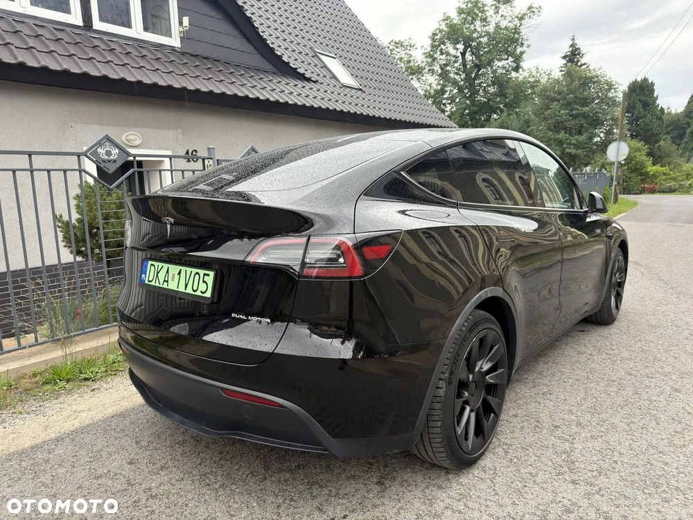 Tesla Model Y Long Range Dual Motor AWD - 4