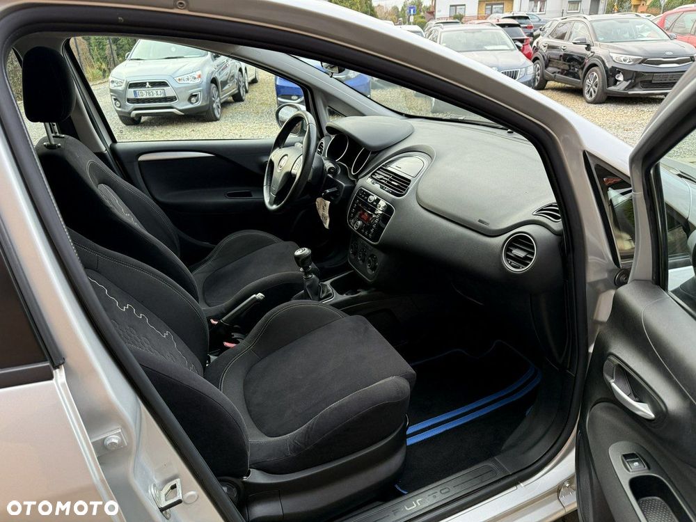 Fiat Punto 2012 - 16