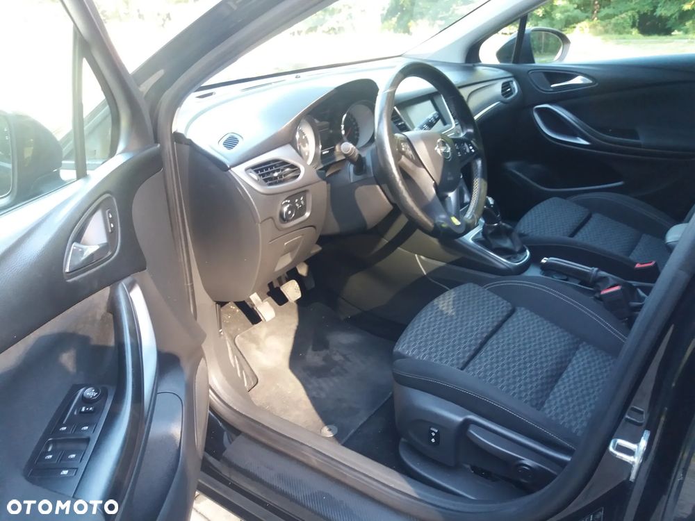 Opel Astra 1.4 Turbo Start/Stop Dynamic - 9