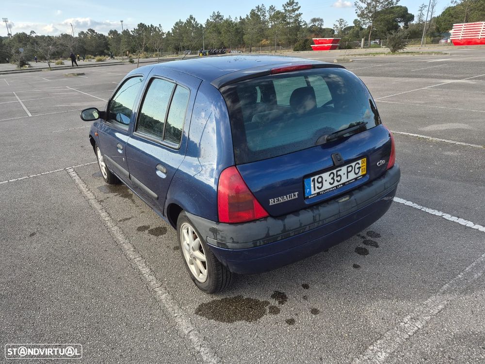 Renault Clio 1.2 RXE - 5
