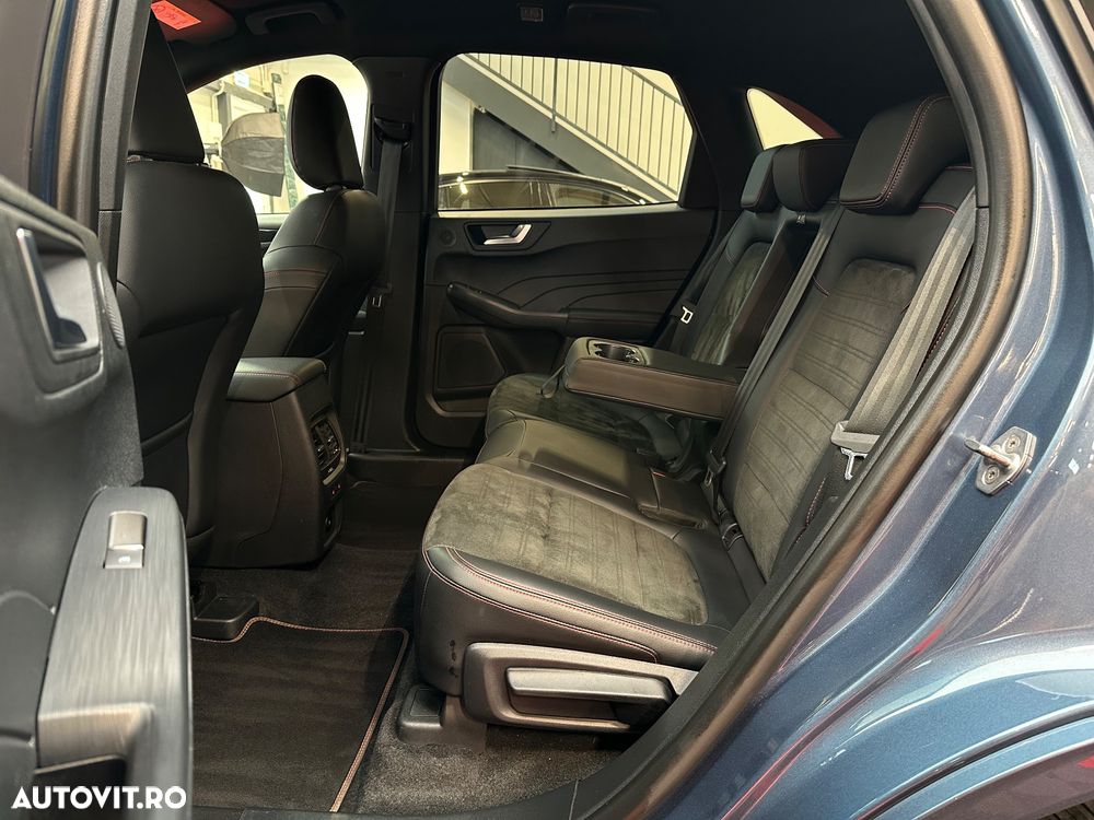 Ford Kuga 2.5 Duratec FHEV ST-LINE - 23
