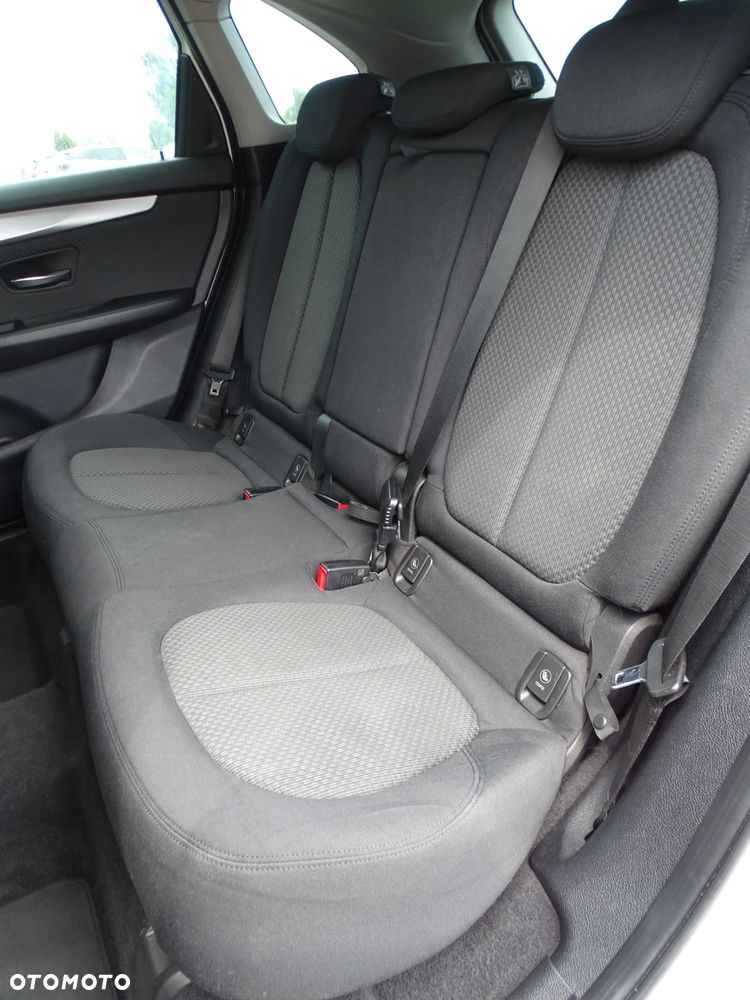 BMW Seria 2 218d Advantage - 17
