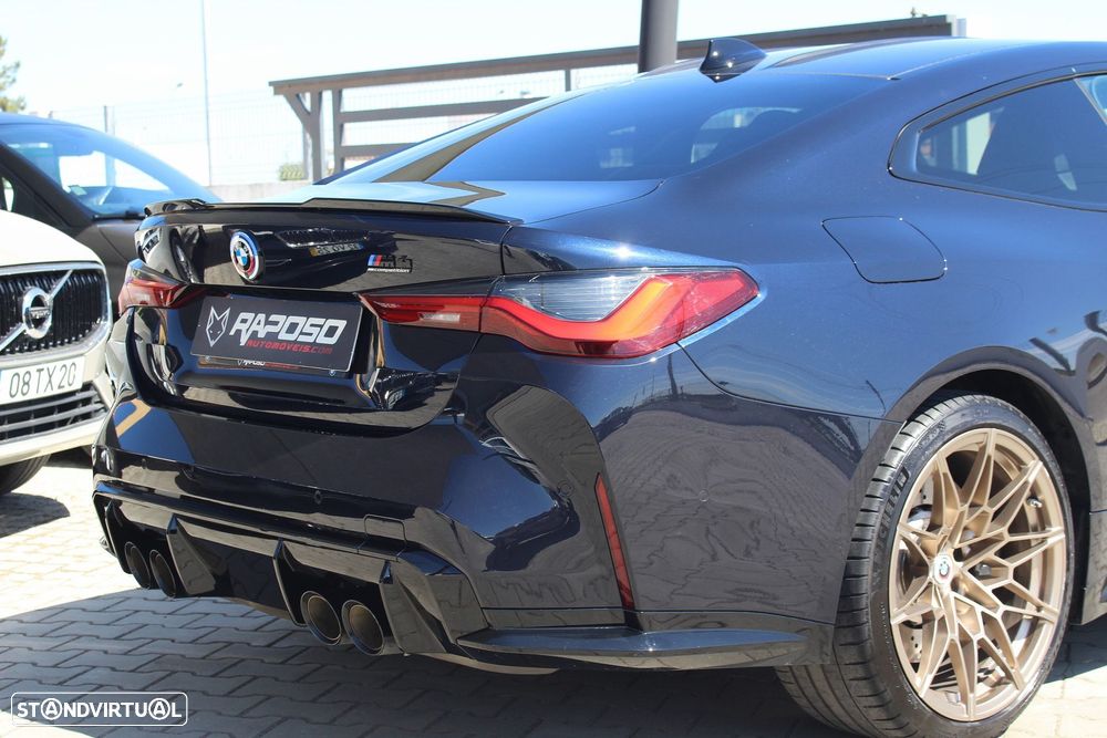 BMW M4 Competition xDrive Pack 50 anos M - 26