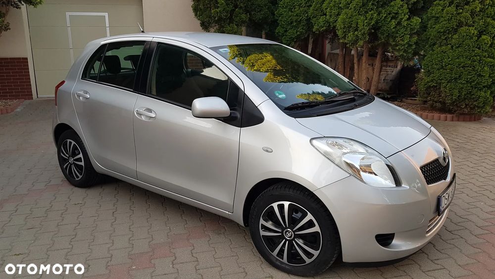Toyota Yaris 1.3 Luna Premium - 31