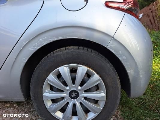 Peugeot 208 Blue-HDi 100 Stop&Start Active - 11