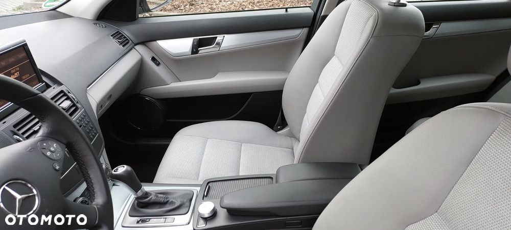 Mercedes-Benz Klasa C - 34