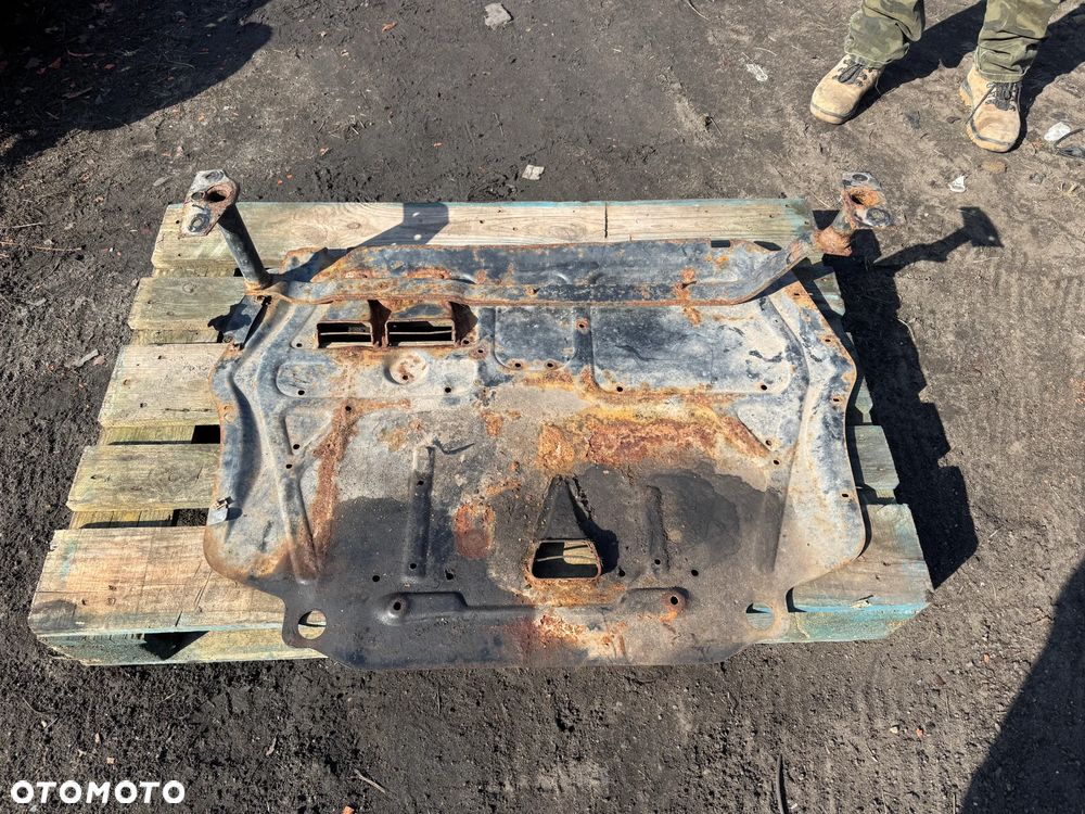 POKRYWA OSŁONA POD SILNIK METALOWA TOURAN GOLF OCTAVIA II 4X4 - 1