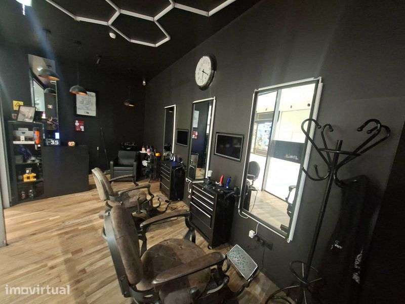 Trespasse de Barbearia em Lordelo - Guimarães - Grande imagem: 3/12