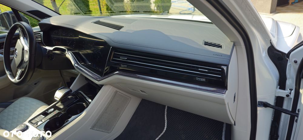 Volkswagen Touareg 4.0 V8 TDI SCR 4Mot R-Line - 16