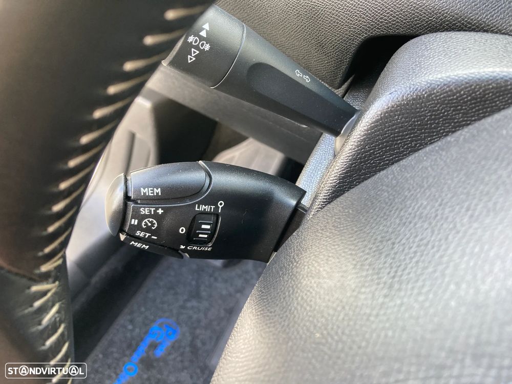 Peugeot 308 1.2 PureTech Style - 17