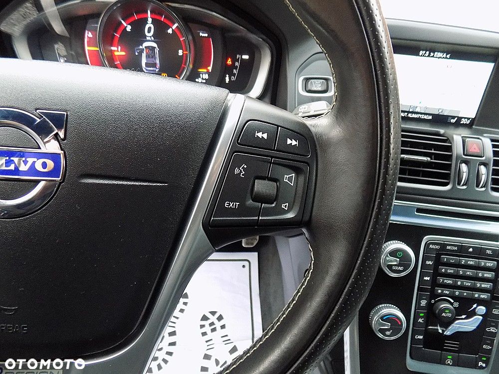 Volvo XC 60 D4 Drive-E R-Design Momentum - 14