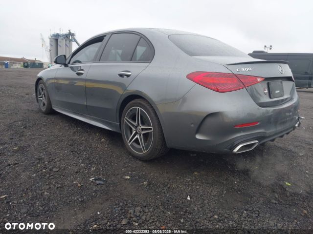 Mercedes-Benz Klasa C 300 4MATIC 9G-TRONIC - 3