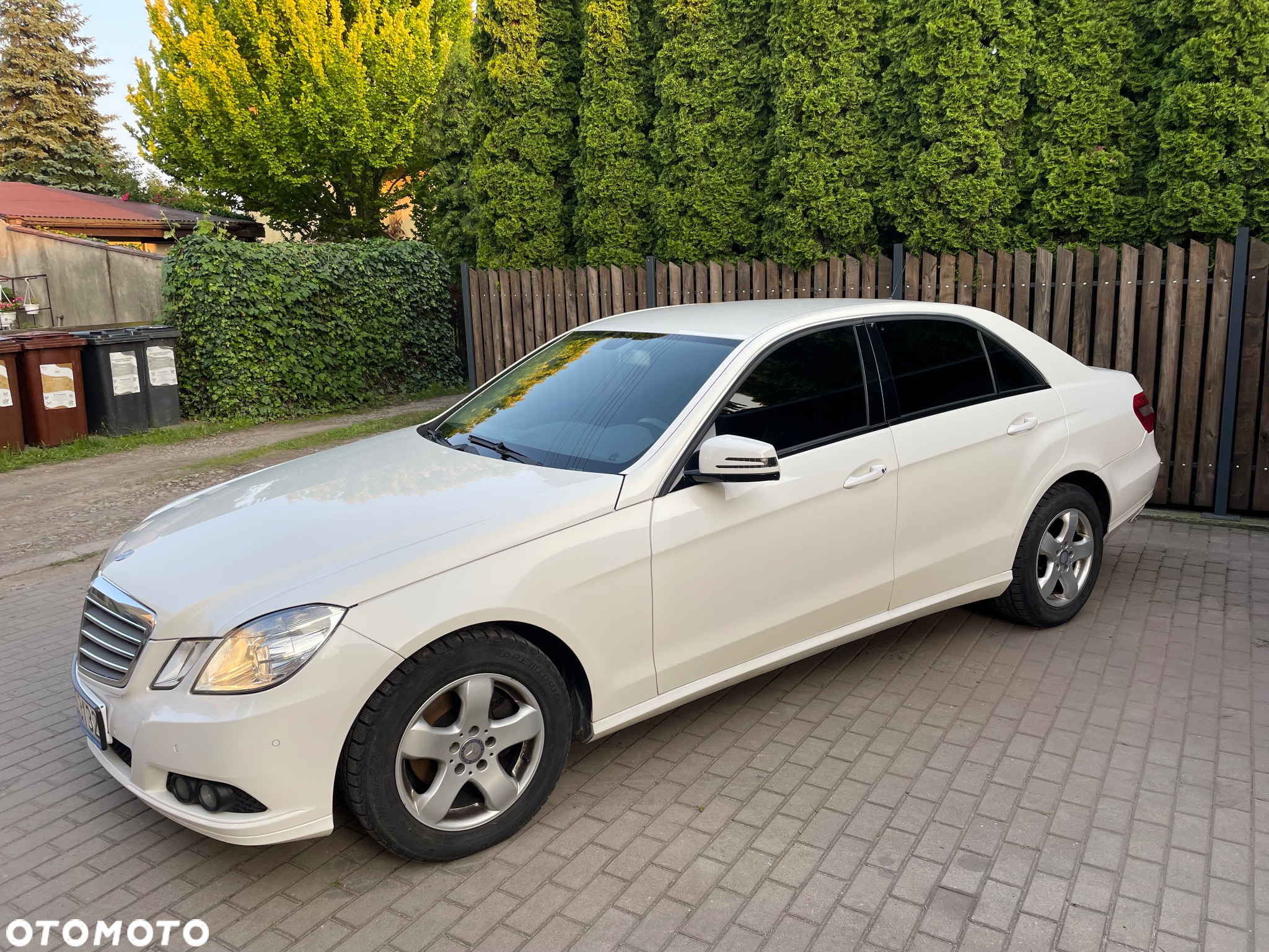 Mercedes-Benz Klasa E 200 CDI BlueEff Elegance - 2
