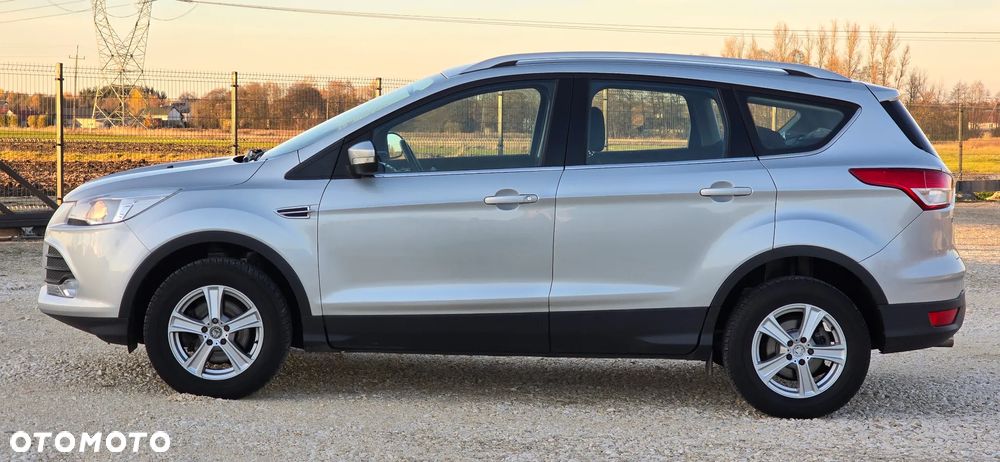 Ford Kuga 1.6 EcoBoost 2x4 Titanium - 8