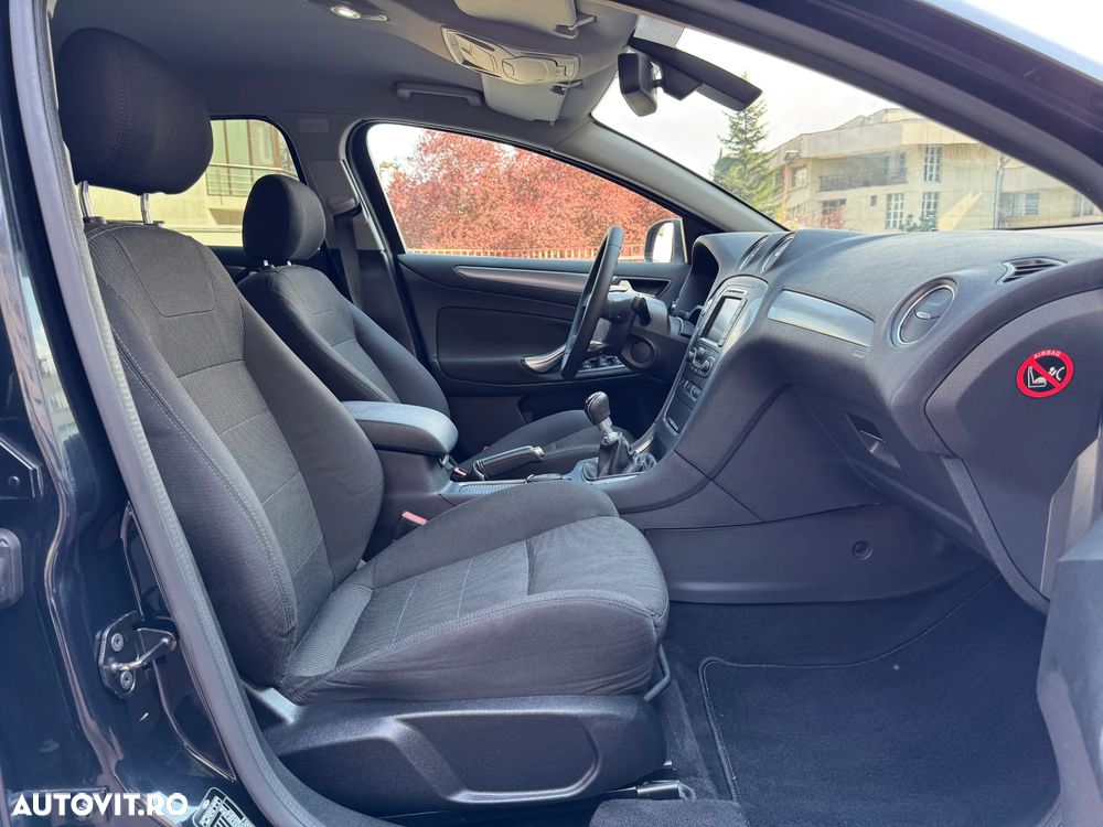 Ford Mondeo 2.0 TDCI Titanium - 15