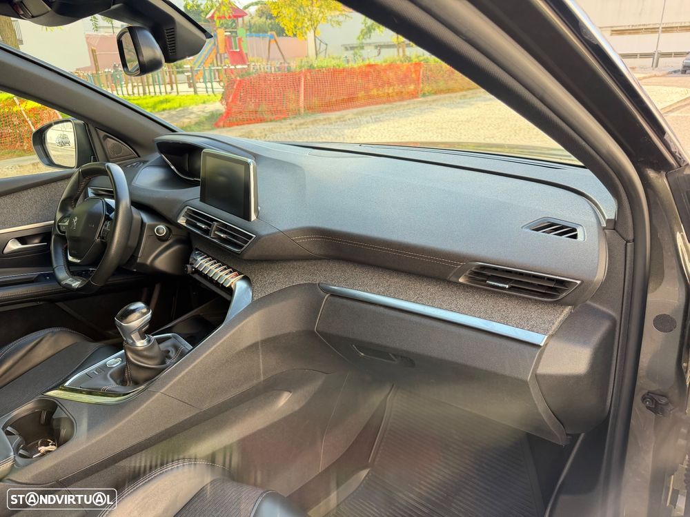 Peugeot 3008 2.0 BlueHDi GT Line - 24