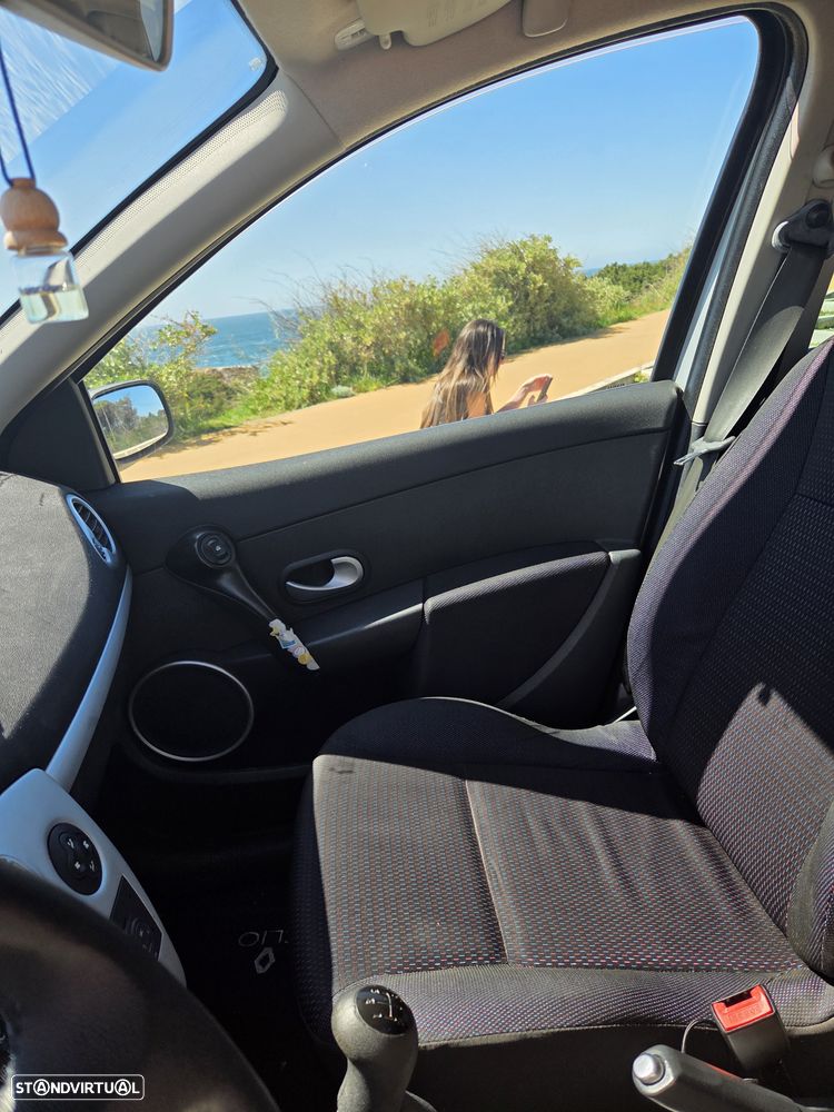 Renault Clio 1.2 TCE Dynamique S - 18