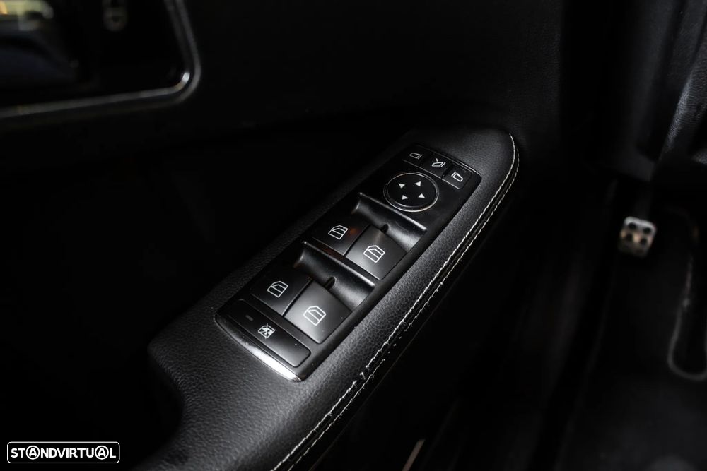 Mercedes-Benz E 250 CDi Avantgarde BlueEfficiency Auto. - 15