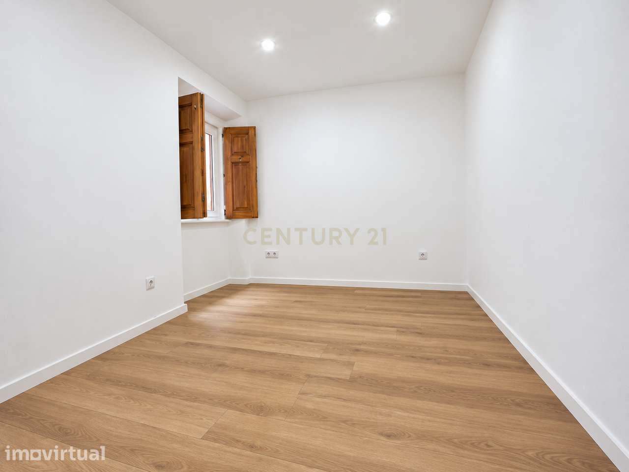Apartamento renovado no centro do Barreiro - Grande imagem: 4/14