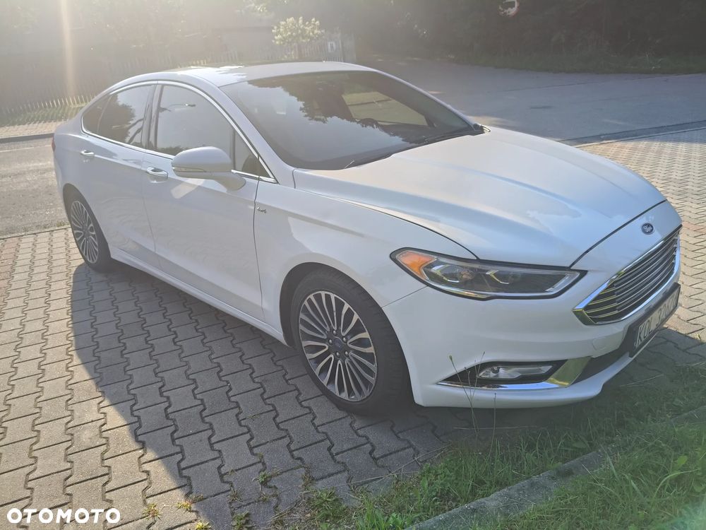 Ford Fusion - 1