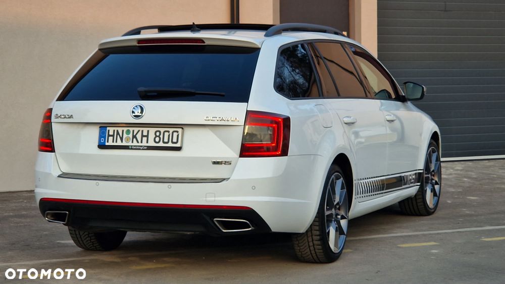 Skoda Octavia 2.0 TDI (Green tec) DSG RS - 10