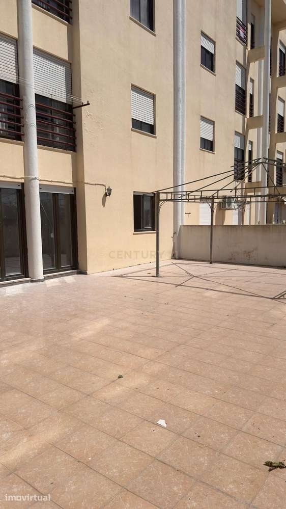 Apartamento de 4 assoalhadas com Terraço e Parqueamento — Em Fase de - Grande imagem: 2/51