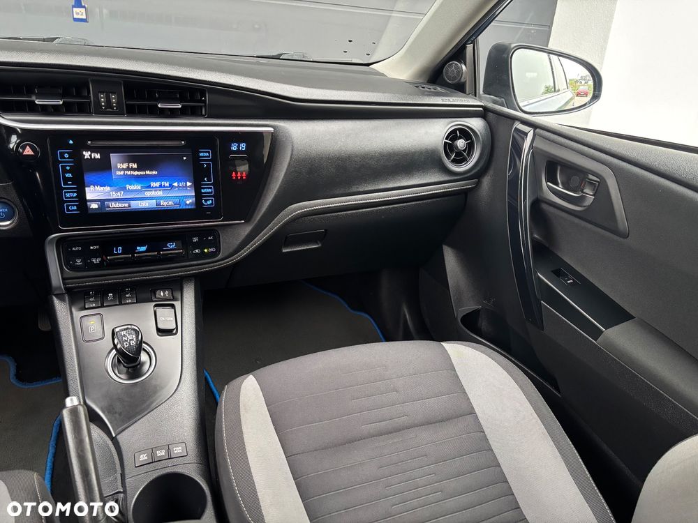 Toyota Auris - 9