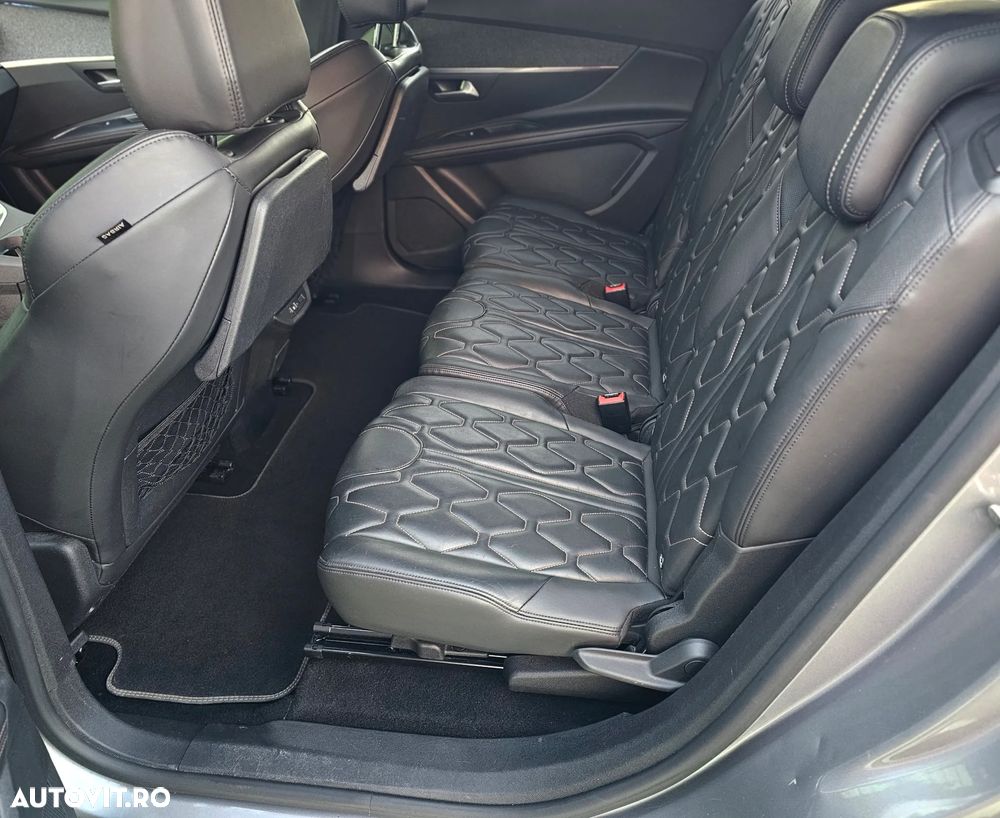 Peugeot 5008 - 12