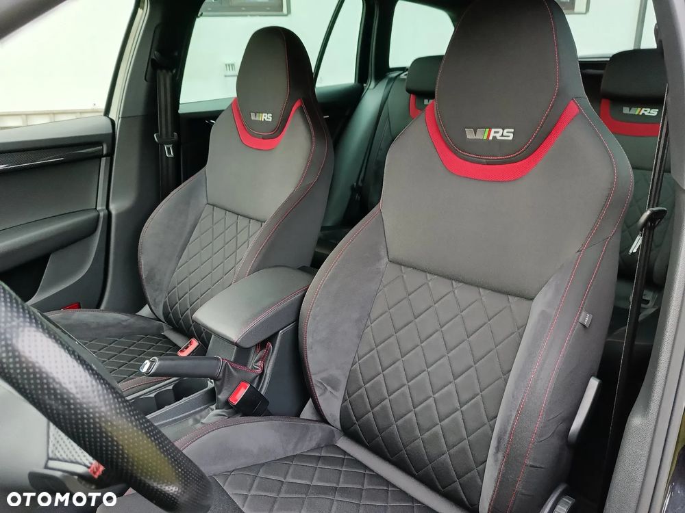 Skoda Octavia 2.0 TDI DSG RS - 7