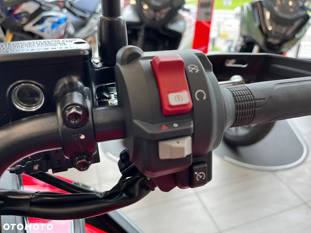 Honda CB - 9