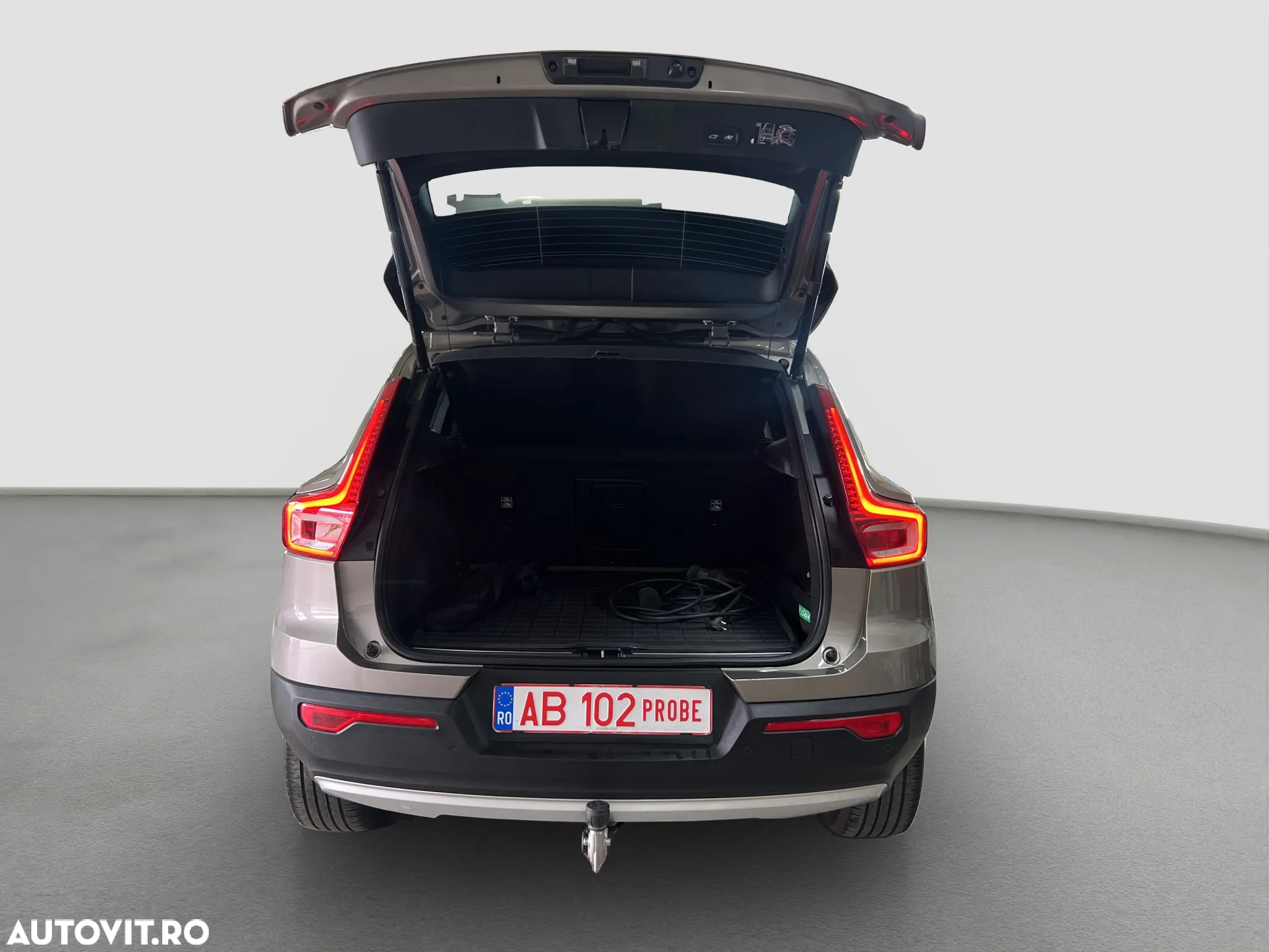 Volvo XC 40 Recharge T5 Twin Engine AT7 Inscription Expression - 13
