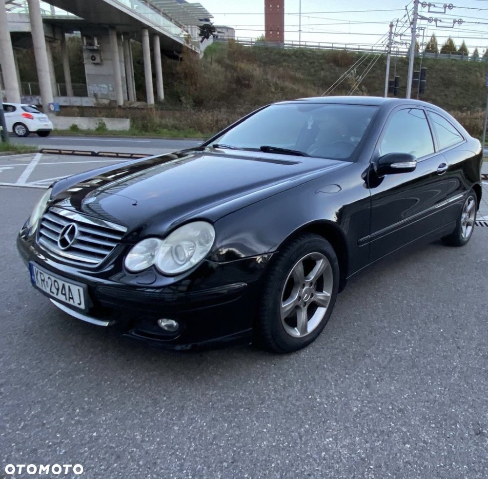 Mercedes-Benz Klasa C 180 T Kompressor Classic - 5