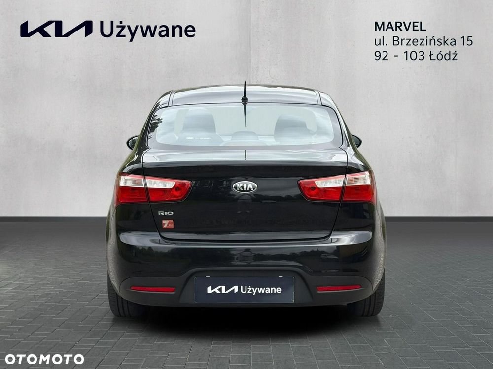 Kia Rio - 7