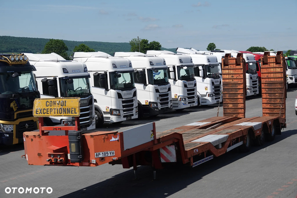 Trax NACZEPA LAWETA / NISKOPODWOZIE  / NAJAZDY HYDRAULICZNE / OŚ SKRĘTNA / SPROWADZONA