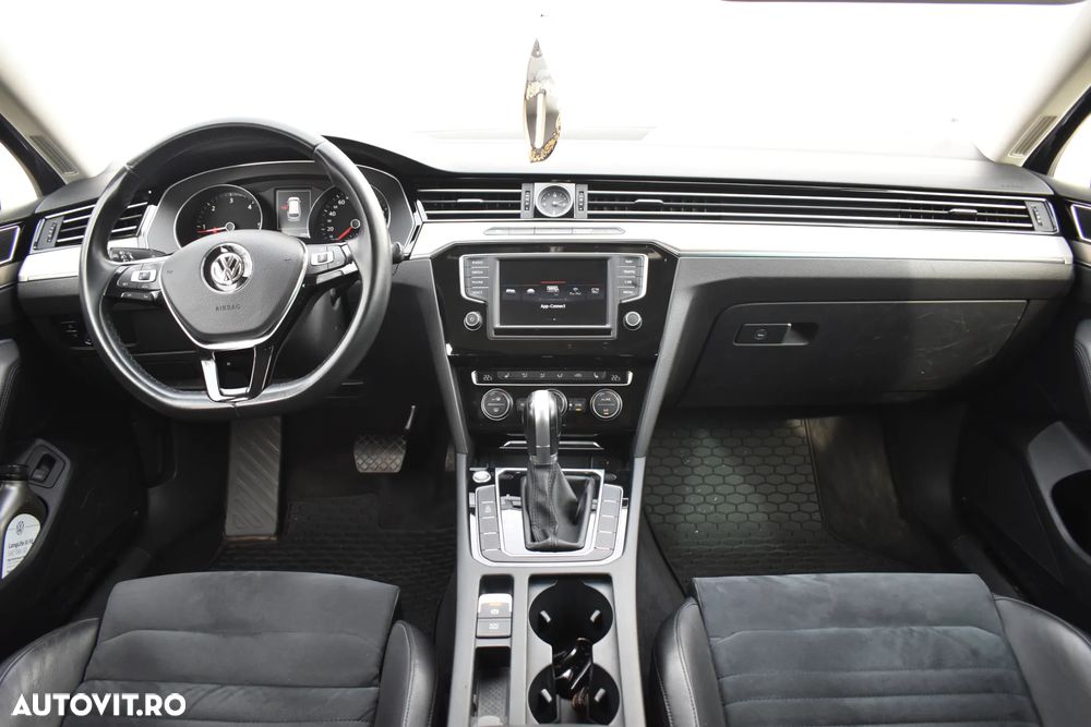 Volkswagen Passat 2.0 TDI DSG (BlueMotion Technology) Highline - 10