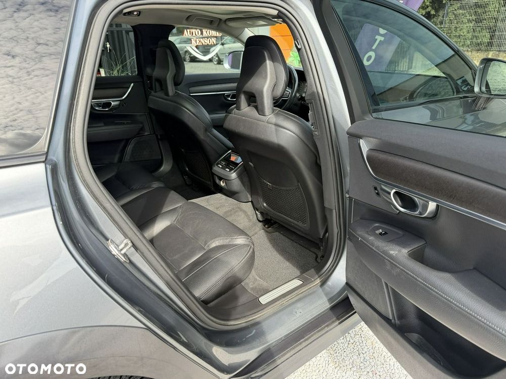 Volvo V90 Cross Country T5 AWD Pro - 28