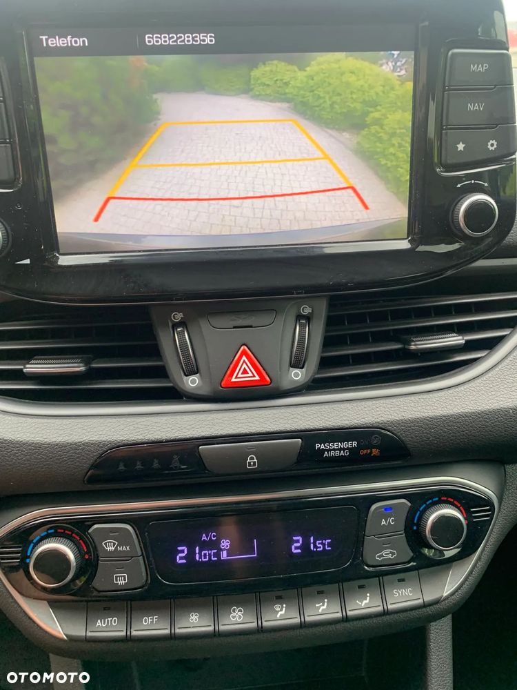 Hyundai i30 1.4 T-GDI Passion Plus - 8