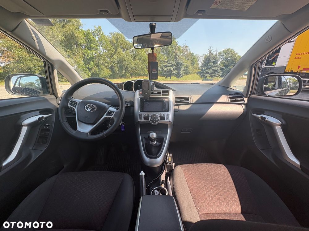 Toyota Verso - 11