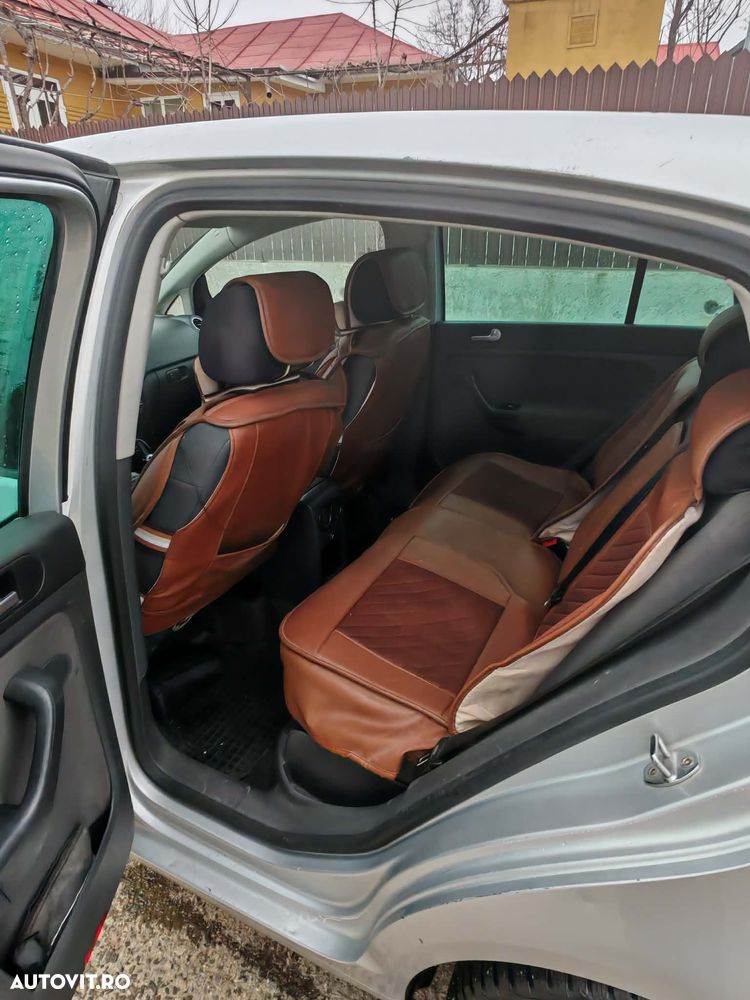 Volkswagen Golf Plus 2.0 TDI Comfortline - 9