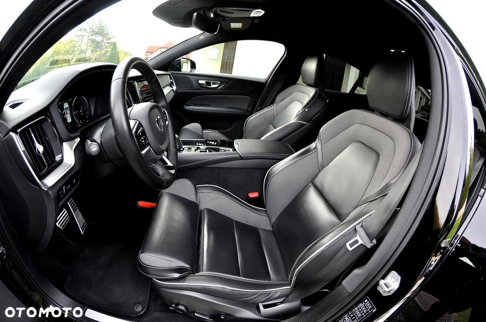 Volvo S60 T6 AWD Geartronic RDesign - 27