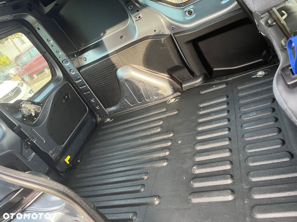 Peugeot Partner - 18