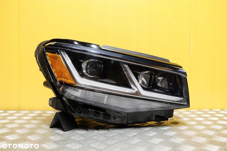 VW ATLAS CROSS SPORT 2020- REFLEKTOR LAMPA FULL LED R (82) USA - 1